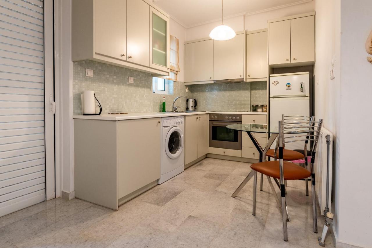 Апартаменти Athens Retreat 1-Bdr Apt Close To Metro Station Екстер'єр фото