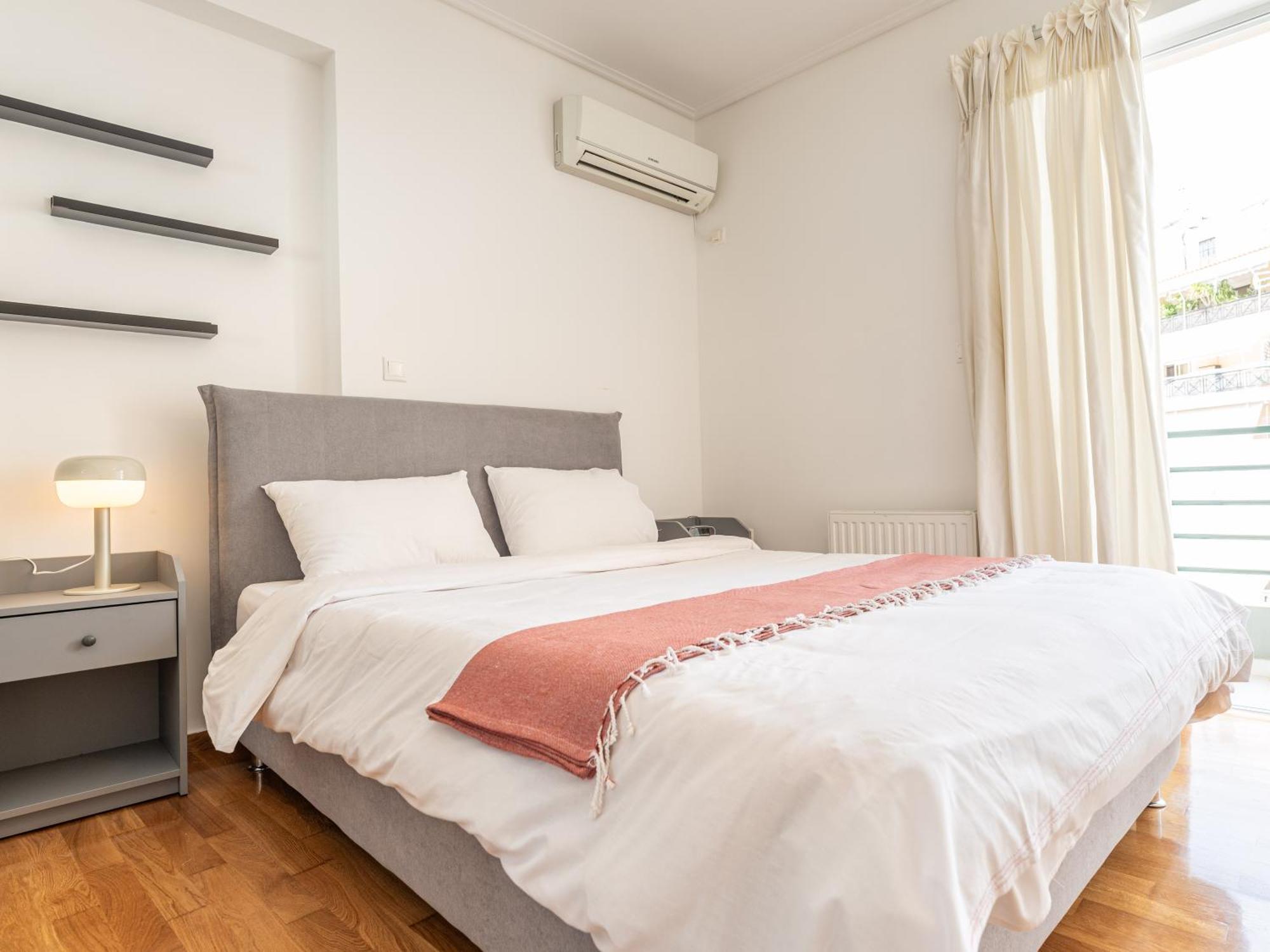 Апартаменти Athens Retreat 1-Bdr Apt Close To Metro Station Екстер'єр фото